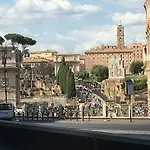Delightful Apartment 100 Meters From The Colosseum