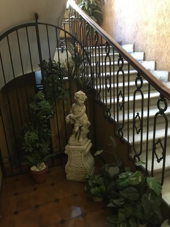 Delightful 100 Meters From The Colosseum Roma